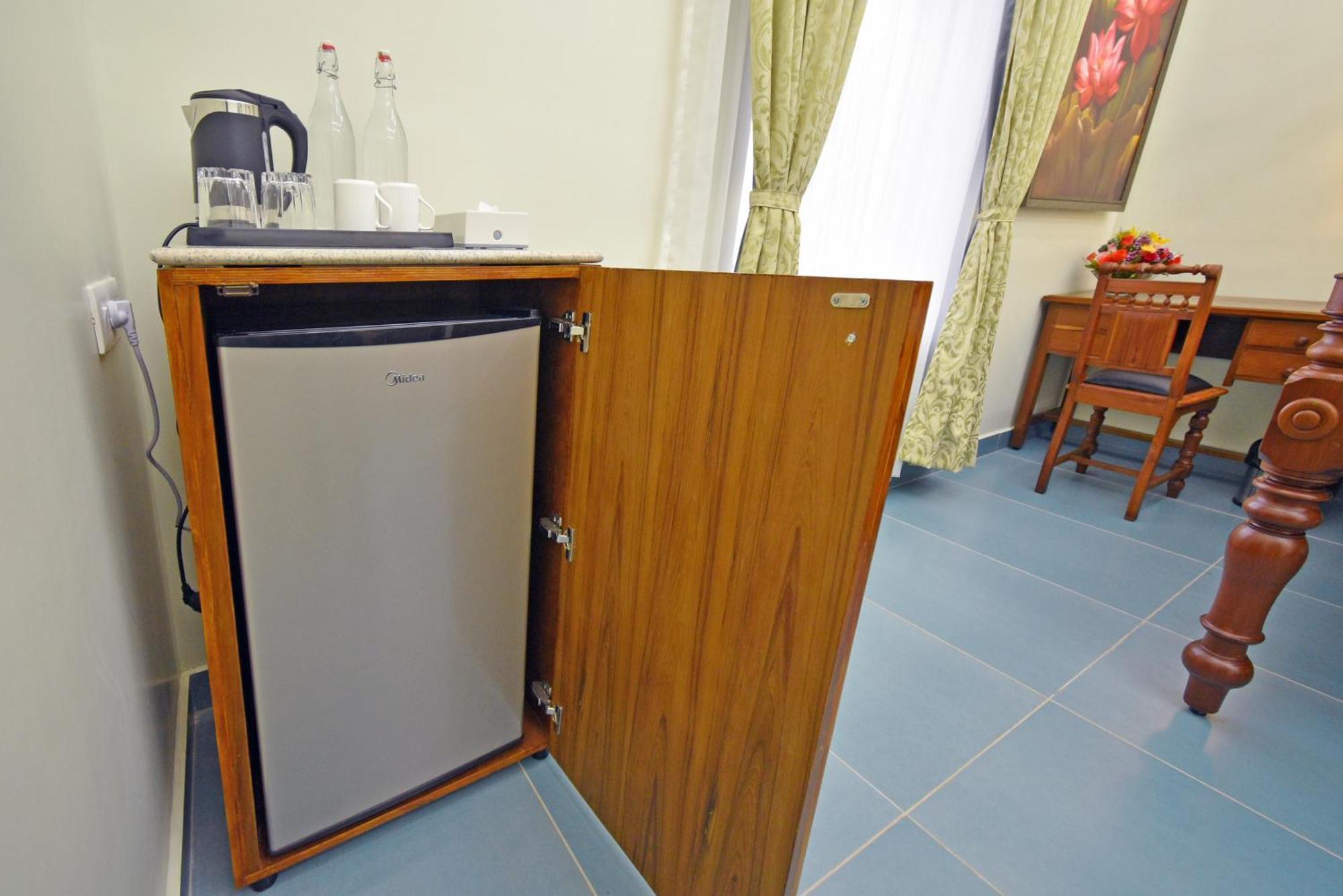 Le Colonial Suites Puducherry Exterior foto